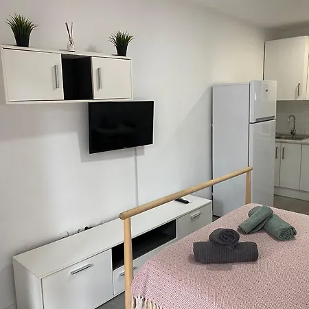 Apartment Carolina En Joan Miro